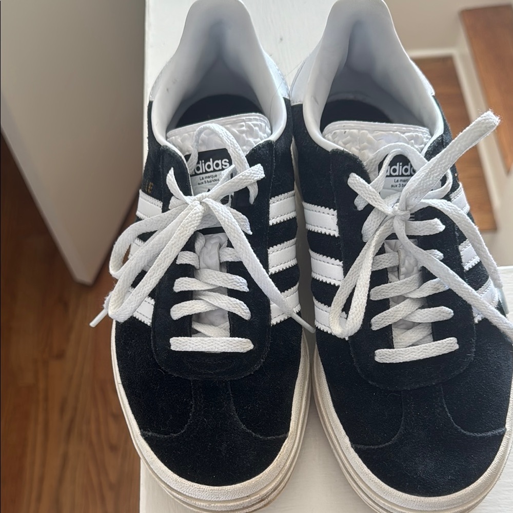 Addias platform gazelle